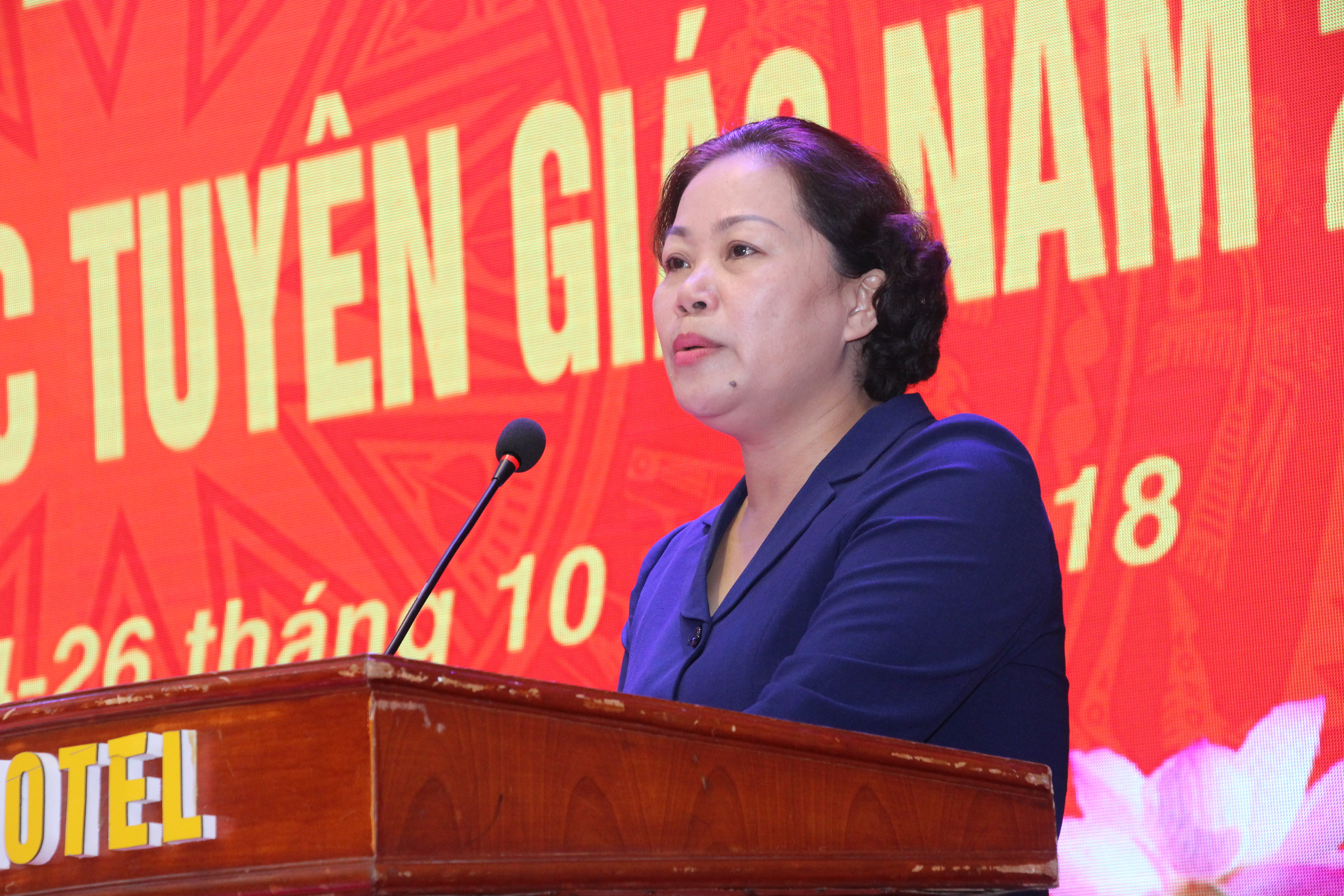 Đồng chí Nguyễn Thị Thu Hường - Ủy viên BTV, Trưởng Ban Tuyên giáo Tỉnh ủy phát biểu khai mạc hội nghị. Ảnh: Đào Tuấn 