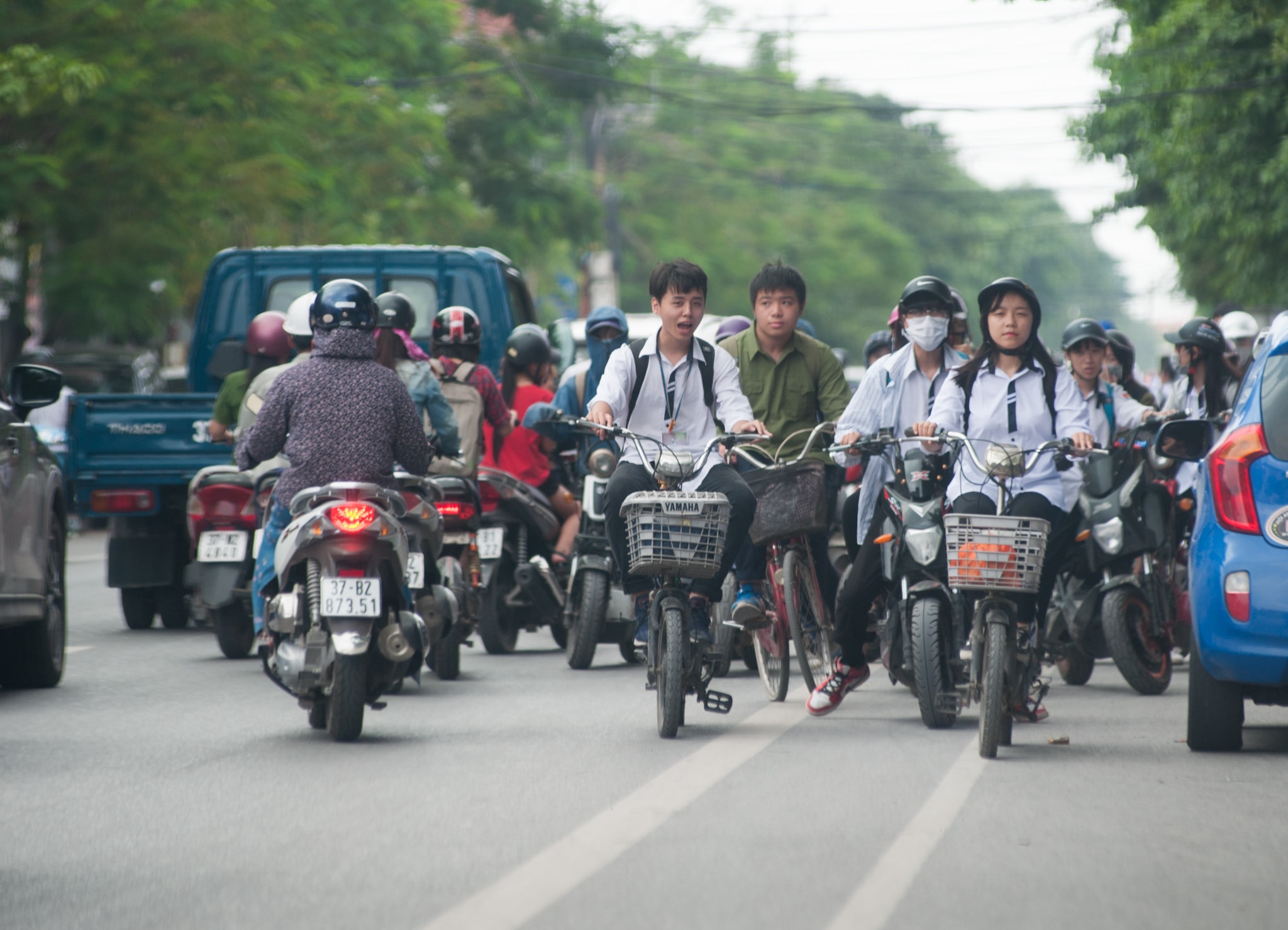 Tình trang học sinh, sinh viên vi phạm pháp luật về ATGT khá phổ biến Ảnh Thành Cường