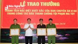 Bộ Công an khen thưởng Ban chuyên án triệt phá nhóm mua bán ma túy trong rừng ở Nghệ An