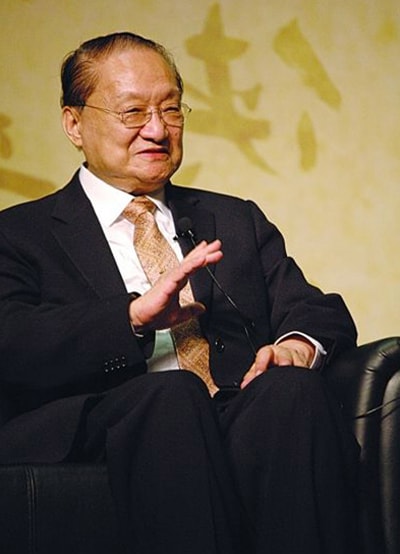 Nhà văn Kim Dung.