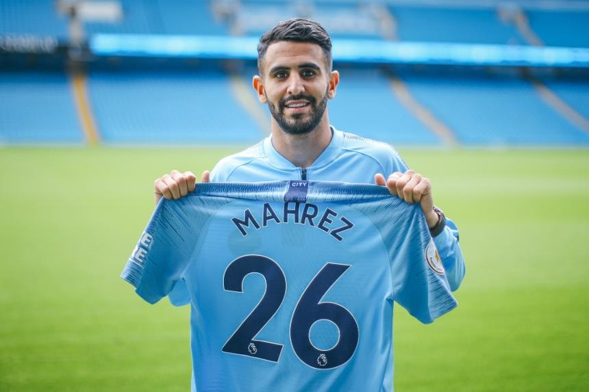 Riyad Mahrez trong ngày ra mắt tại Man City. Ảnh: Internet