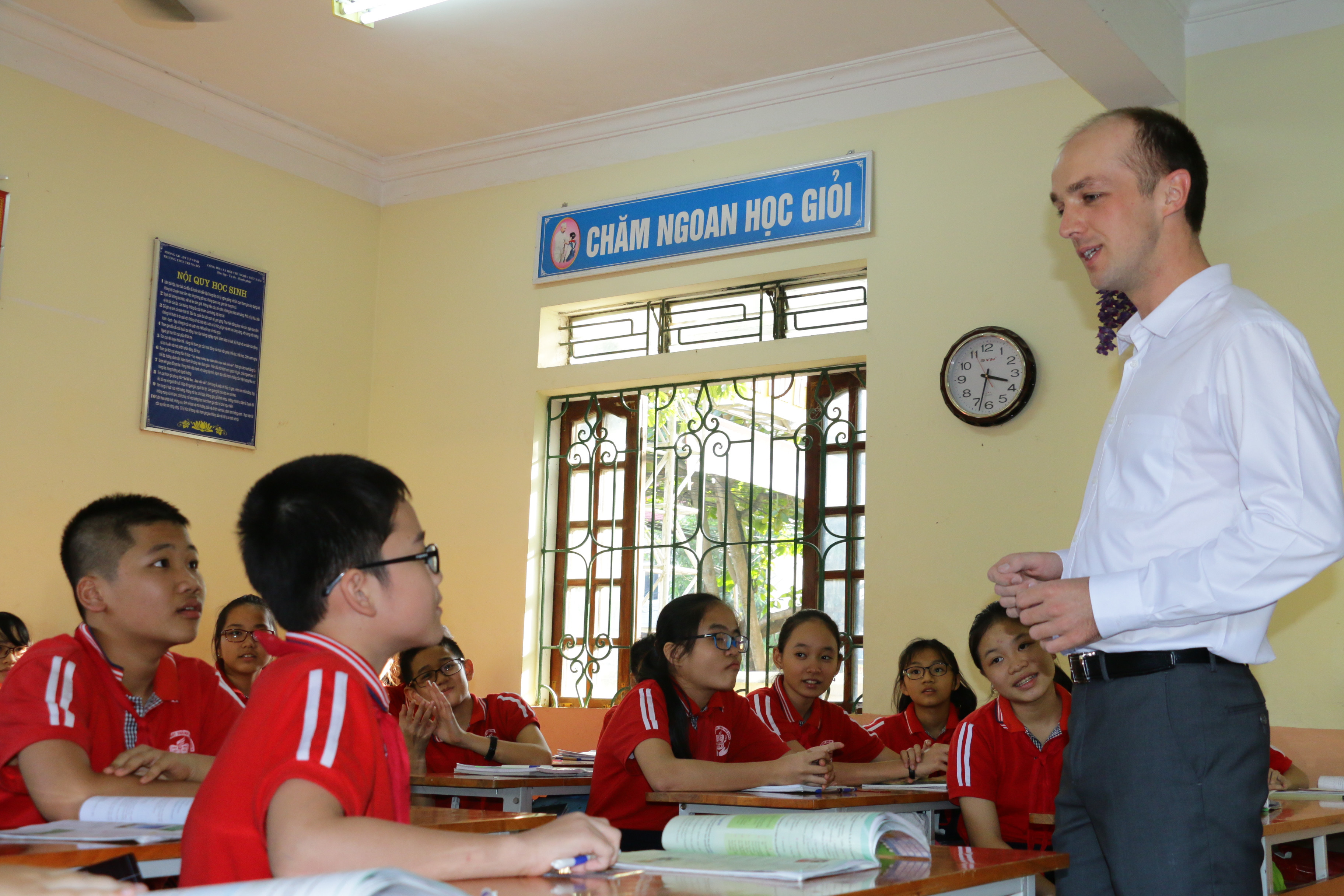 Từ năm học 2017 - 2018, Nghệ An có chủ trương phối hợp với các trung tâm để giáo viên nước ngoài vào dạy ở các trường phổ thông. ảnh: Mỹ Hà