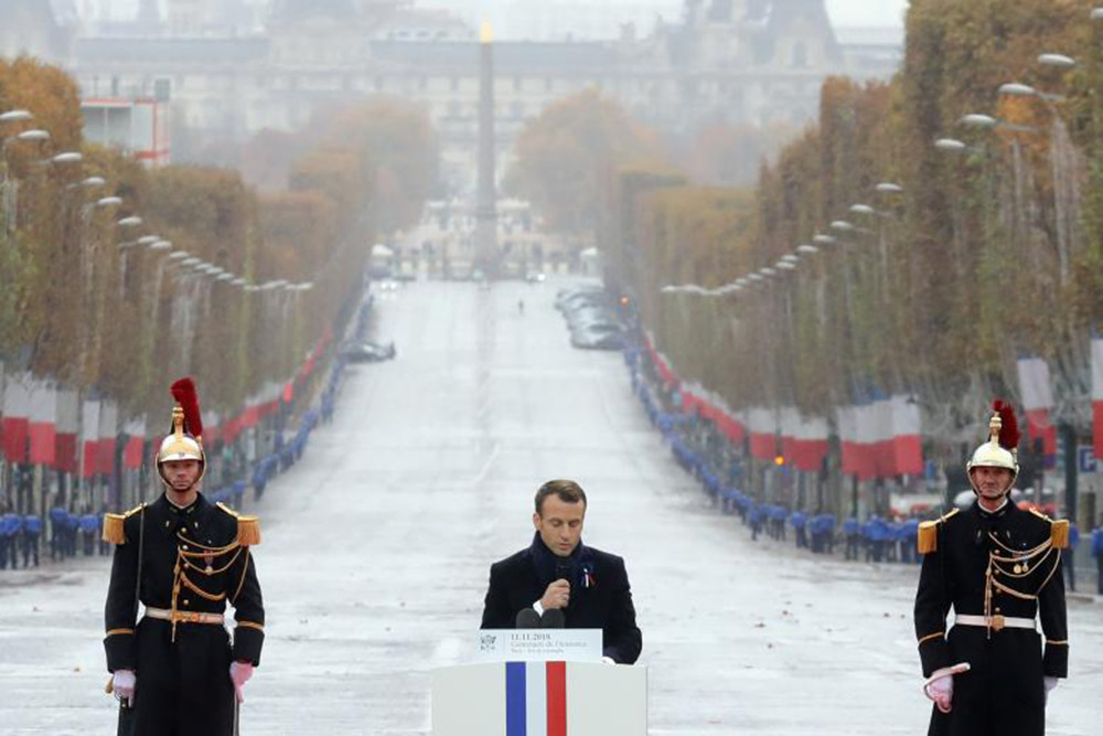 Tổng thống Pháp Emmanuel Macron phát biểu trong một buổi lễ kỷ niệm ngày lễ Armistice, 100 năm sau khi Chiến tranh thế giới thứ nhất kết thúc tại Arc de Triomphe, Paris, Pháp.