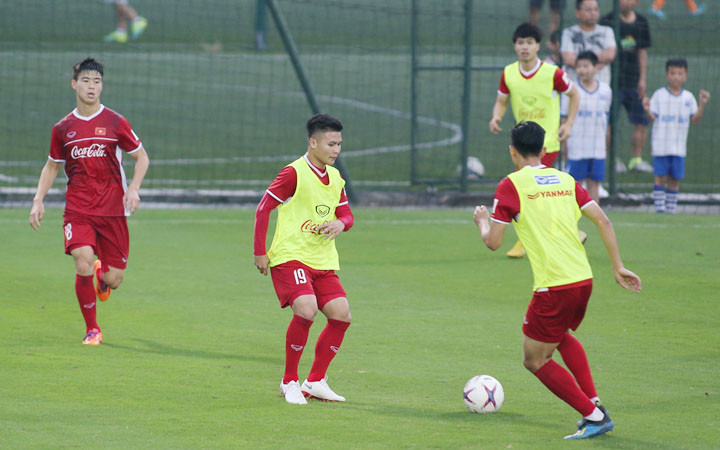 HLV Park Hang-seo muốn các học trò không bị phân tâm trong việc chuẩn bị cho trận đấu với Malaysia vào ngày 16/11.