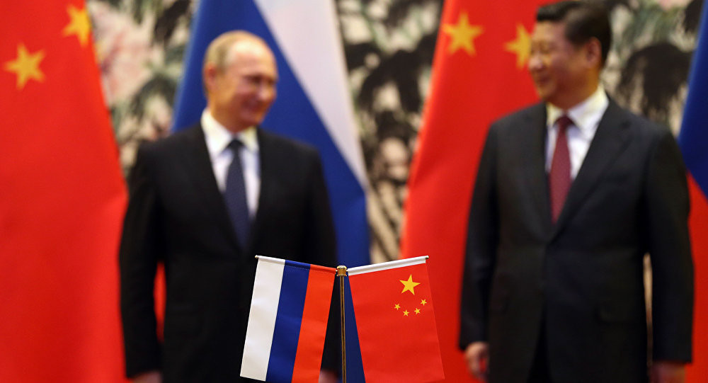Trung Quốc bày tỏ hy vọng tăng cường hợp tác với Nga. Ảnh: AP