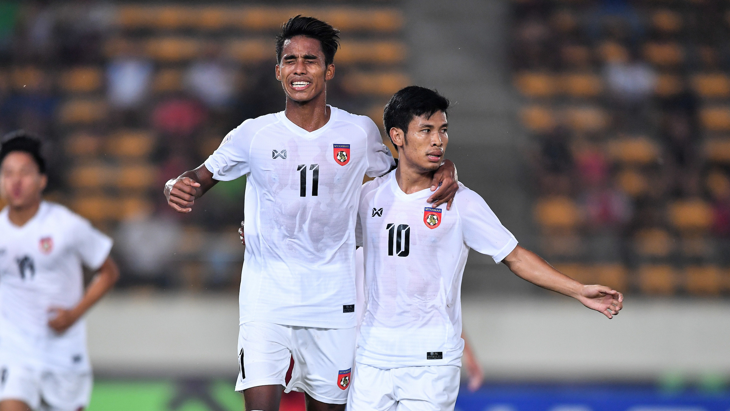  Myanmar chật vật mới kiếm được chiến thắng trước 2 đối thủ yếu nhất bảng Campuchia và Lào. Ảnh: AFF