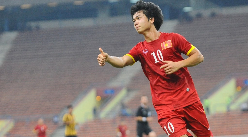Nguyễn Công Phượng ăn mừng bàn thắng đầu tiên vào lưới U23 Malaysia. Ảnh: Internet. 