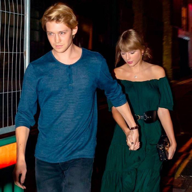 Taylor Swift lần đầu lên tiếng về bạn trai trên mạng xã hội - Ảnh 1.