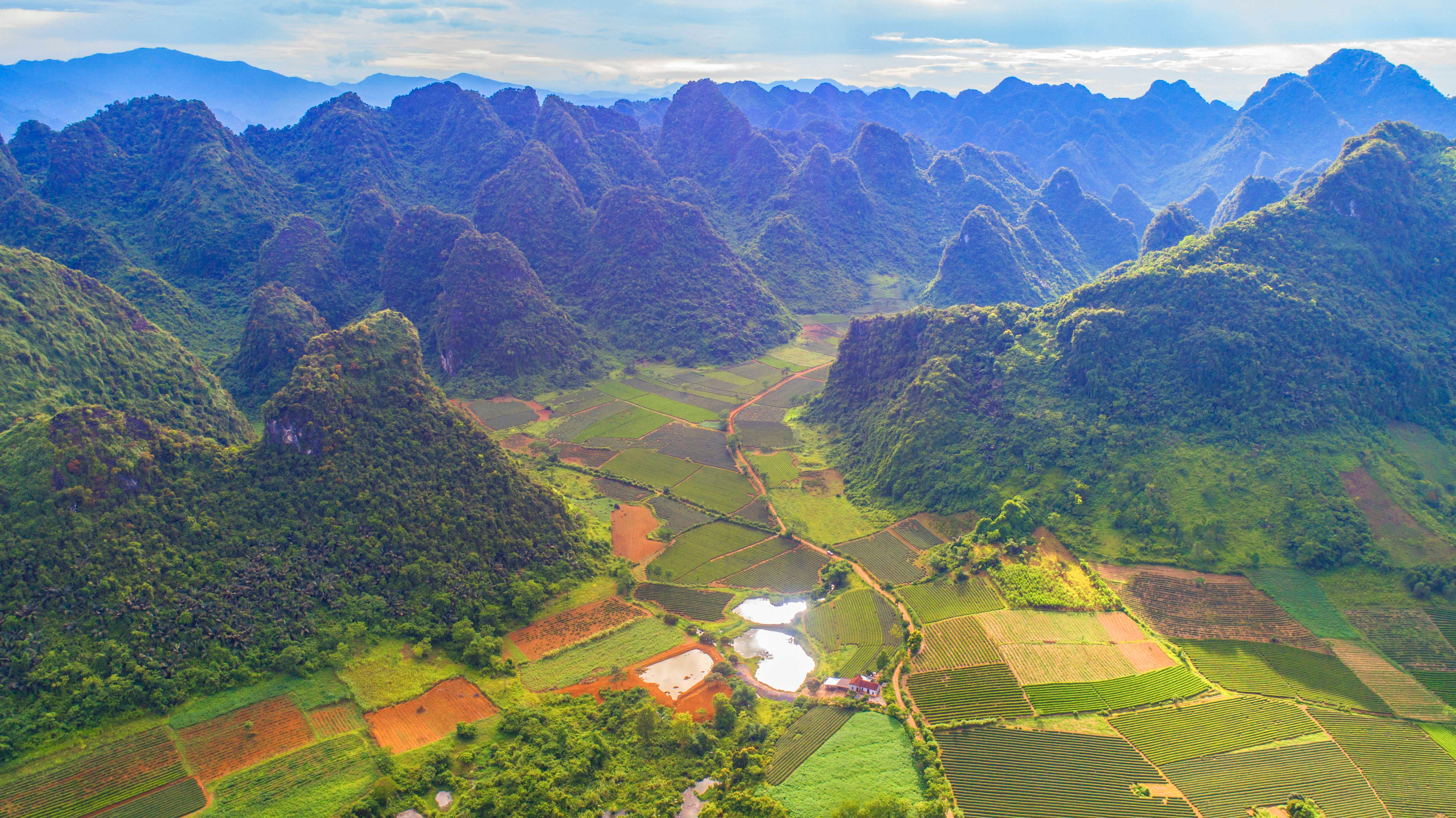 Một góc núi rừng miền Tây xứ Nghệ - ảnh chụp tại Con Cuông. Ảnh: Thanh Hải (Hà Tĩnh)