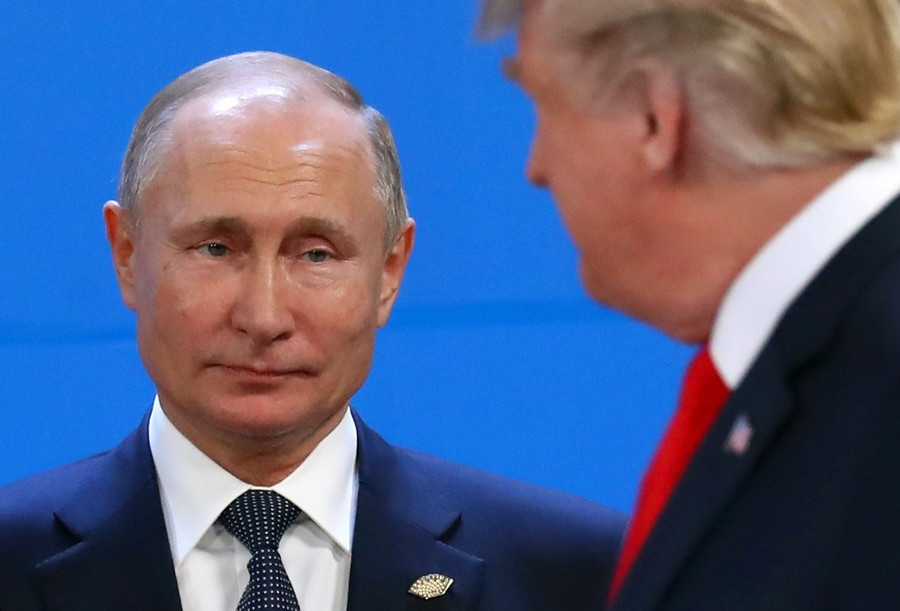 Tổng thống Vladimir Putin và Tổng thống Donald Trump tại Hội nghị thượng đỉnh G20. Ảnh: Reuters
