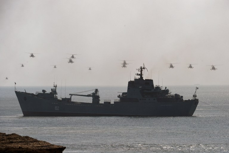 Nga tập trận ở Biển Đen giữa lúc căng thẳng với Ukraine. Ảnh: AP