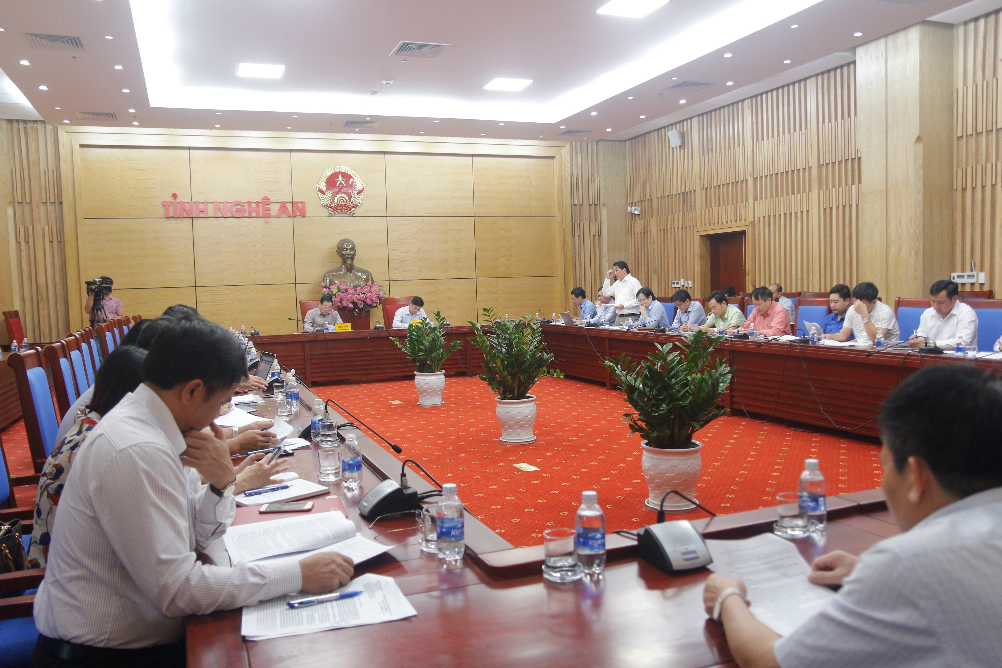 Các đại biểu tham gia cuộc họp. Ảnh: Thanh Nga