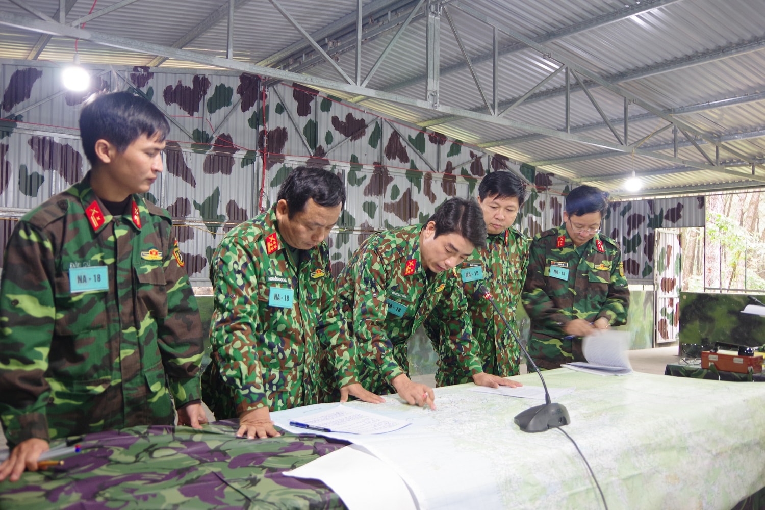 Ban thường vụ Đảng ủy Quân sự tỉnh hội ý, thống nhất phương án xử trí tình huống tác chiến trong chiến đấu bảo vệ khu vực phòng thủ tỉnh