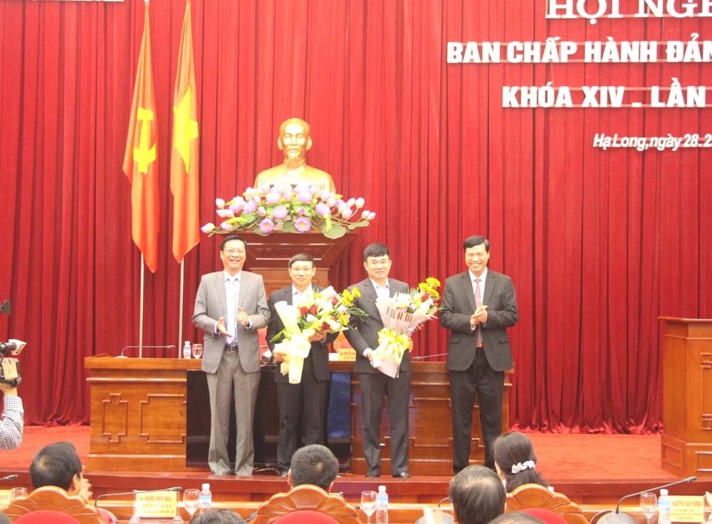 Trao Quyết định chuẩn y cho Quảng Ninh