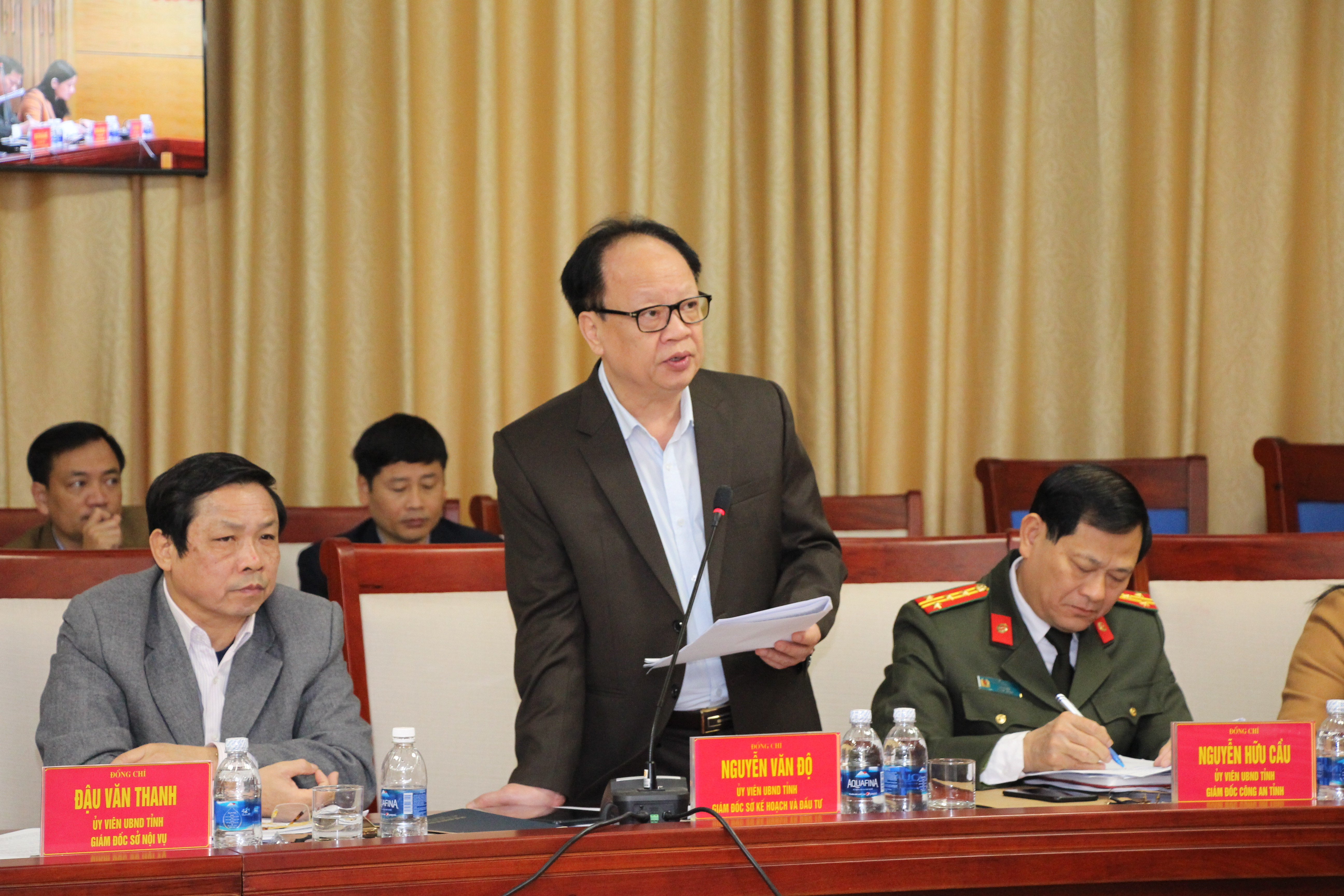 Đồng chí Nguyễn Văn Độ - Giám đốc Sở KH&ĐT tỉnh báo cáo về công tác 