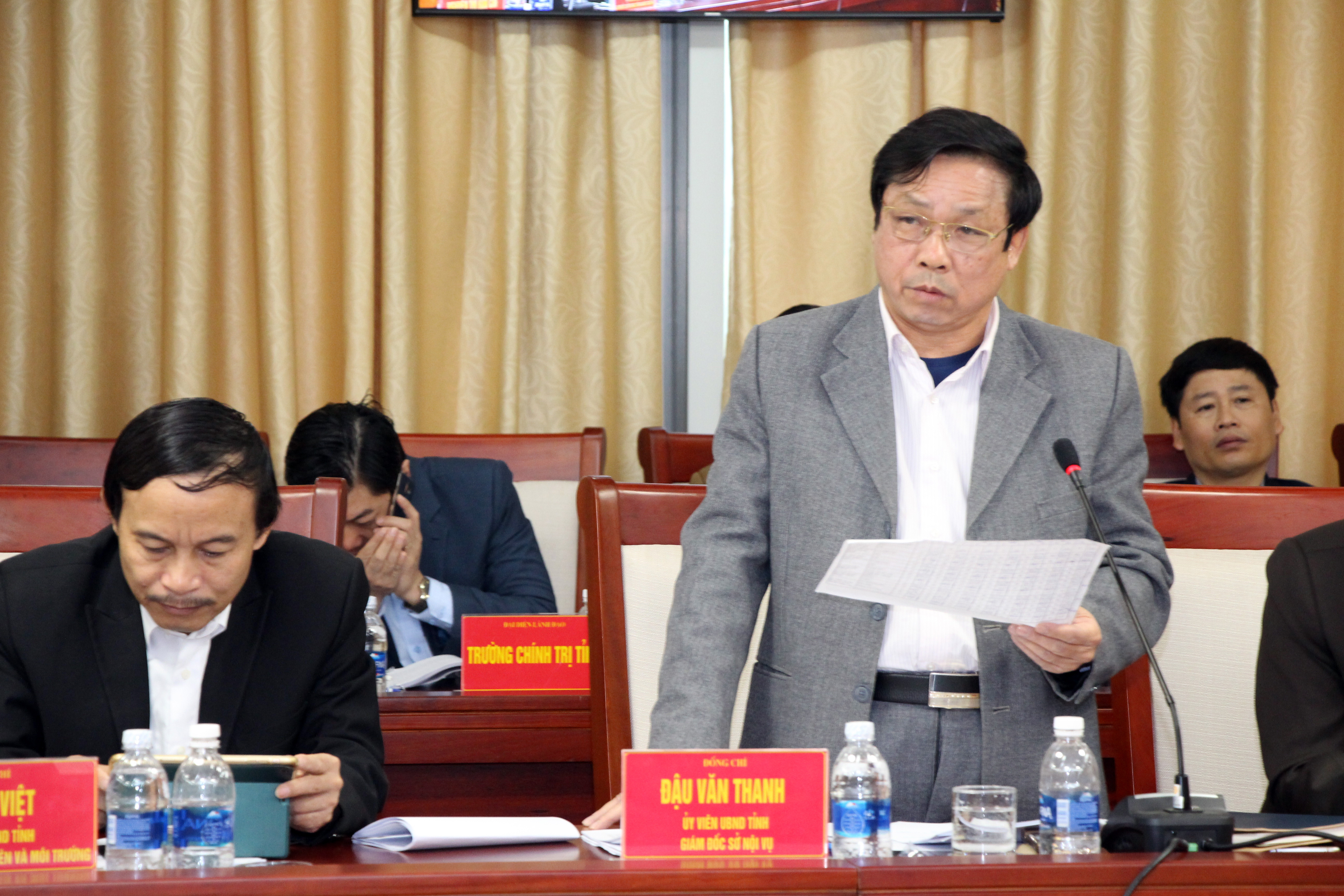 Đồng chí Đậu Văn Thanh - Giám đốc Sở Nội vụ tỉnh phát biểu tại hội nghị. Ảnh: Đào Tuấn