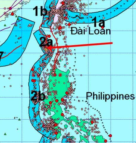 Vị trí trận động đất mạnh nhất ghi nhận được trên đới siêu đứt gẫy Máng biển sâu Manila minh họa trên bản đồ (vị trí đầu mũi tên).
