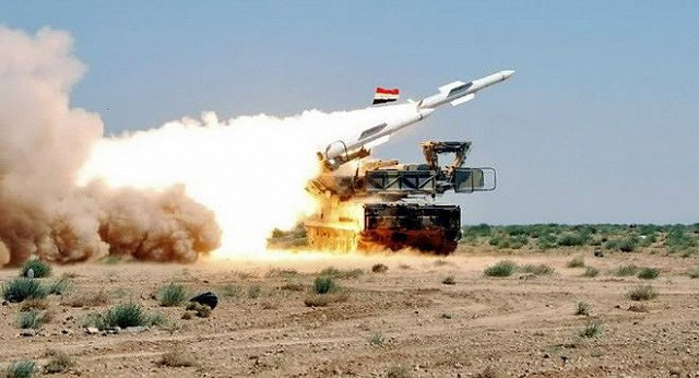 Tên lửa Syria tung đòn đánh chặn mục tiêu 