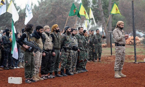 Các tay súng thuộc lực lượng SDF. Ảnh: AFP.