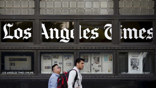 Bên ngoài tòa soạn tờ Los Angeles Times tại thành phố Los Angeles /// Reuters