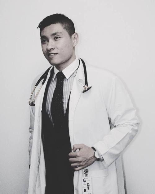 Đình Áng hiện là Chủ tịch hội sinh viên y khoa ngành Tim Mạch tại Đại học New South Wales.