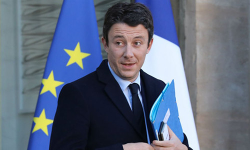 Phát ngôn viên chính phủ Pháp Benjamin Griveaux. Ảnh: France24.