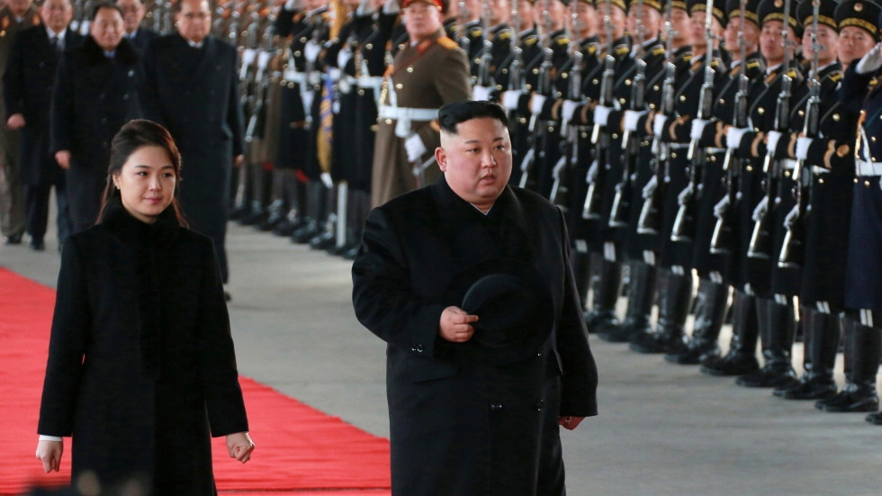 Nhà lãnh đạo Triều Tiên Kim Jong-un và phu nhân. Ảnh: EPA