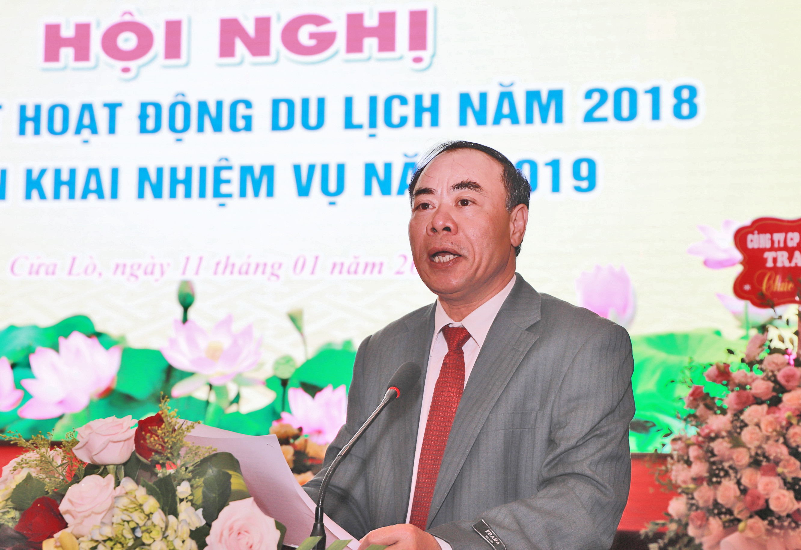 Đồng chí Nguyễn Mạnh Cường - Giám đốc Sở Du lịch phát biểu tại hội nghị. Ảnh: Phước Anh