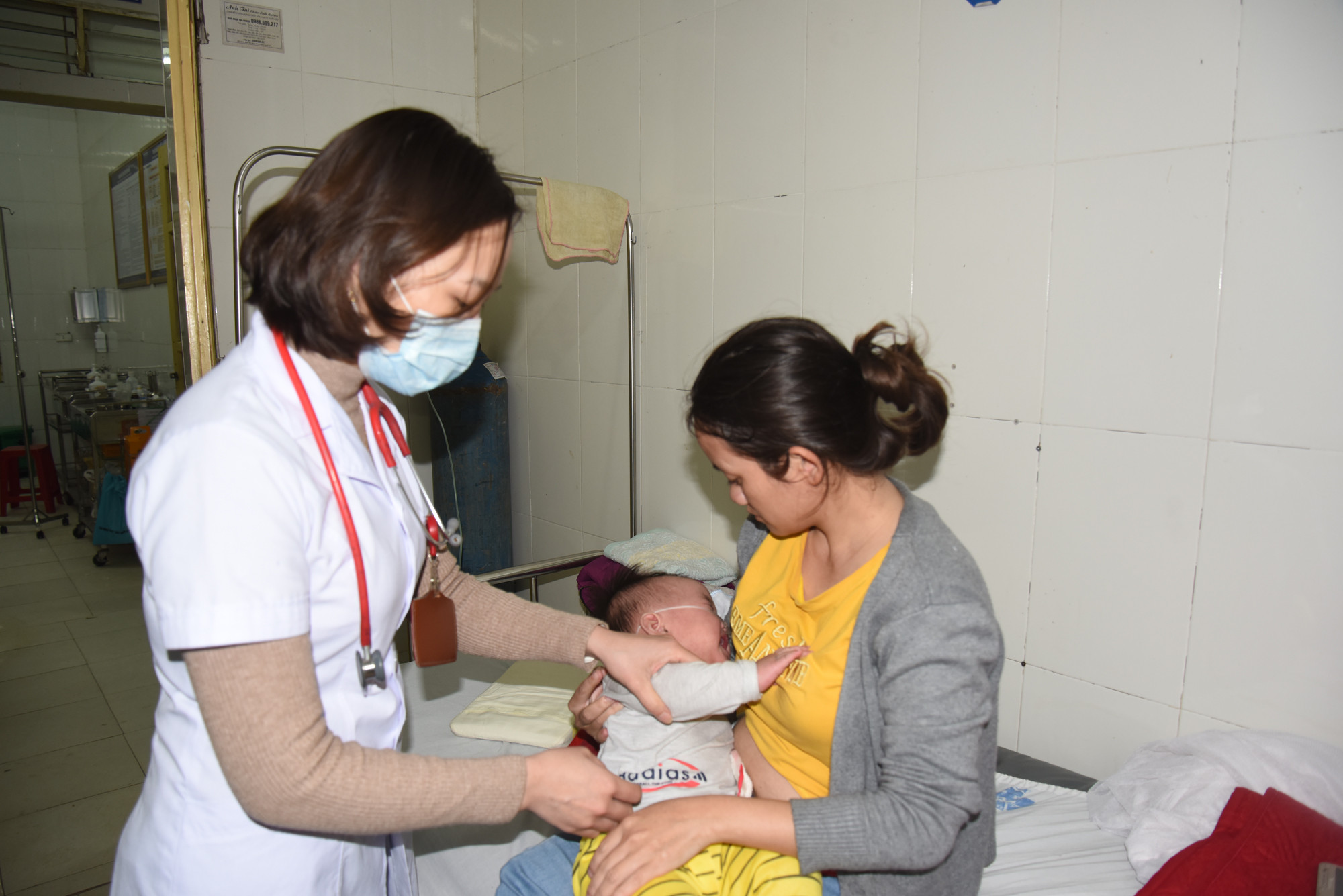 Thời điểm này, Bệnh viện Sản Nhi Nghệ An đang điều trị cho 66 trẻ mắc Sởi. Ảnh: Thành Chung