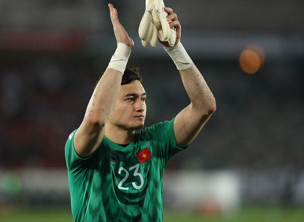 Đặng Văn Lâm và đồng đội chịu trận thua đáng tiếc trước Iraq ở Asian Cup 2019. Ảnh: Zing.vn