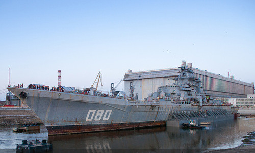 Đô đốc Nakhimov trong quá trình đại tu năm 2016. Ảnh: Oleg Kuleshov.