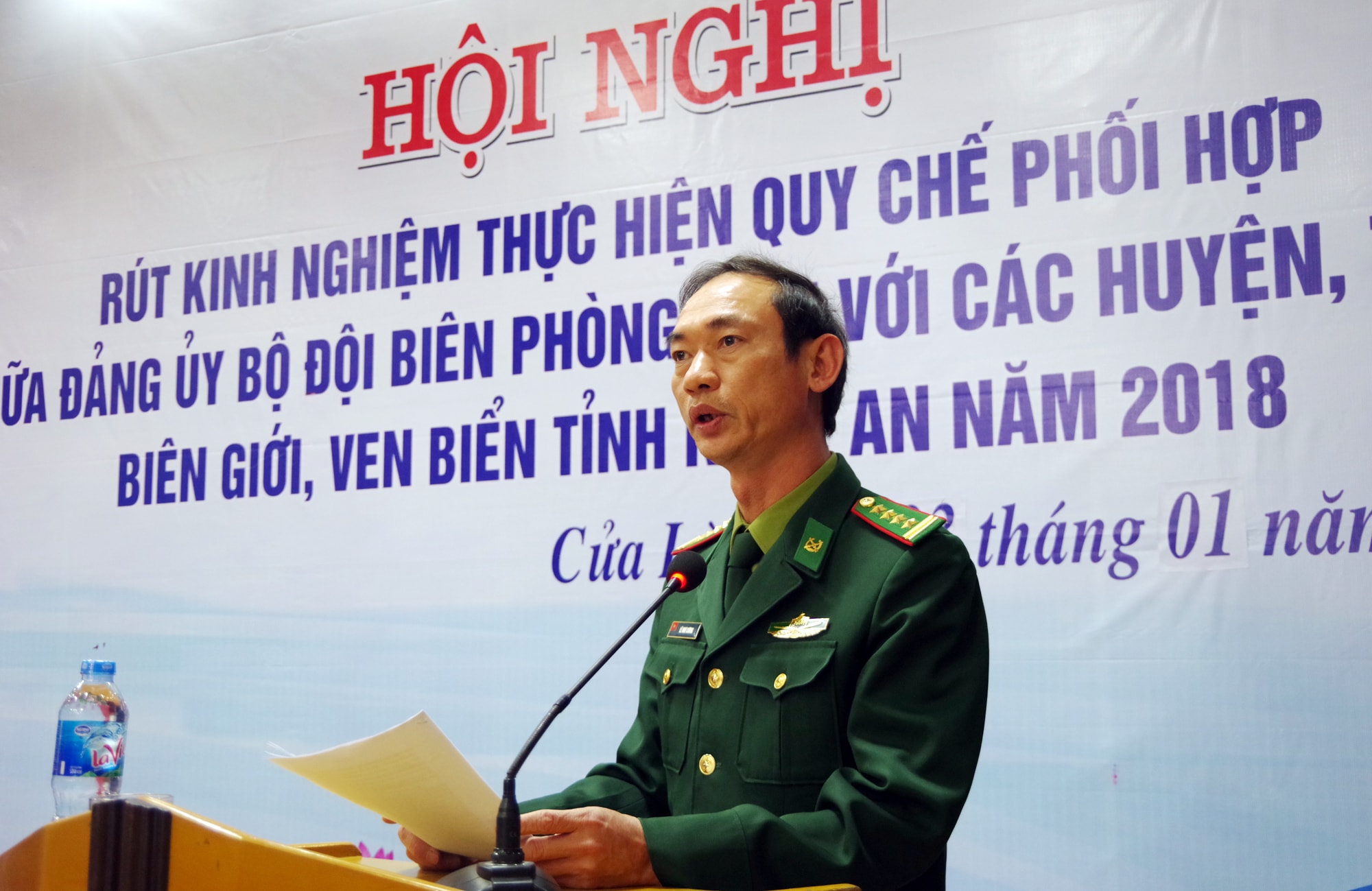 Đại tá Lê Như Cương, Bí thư Đảng ủy BĐBP khai mạc hội nghị. Ảnh: Thành Chung