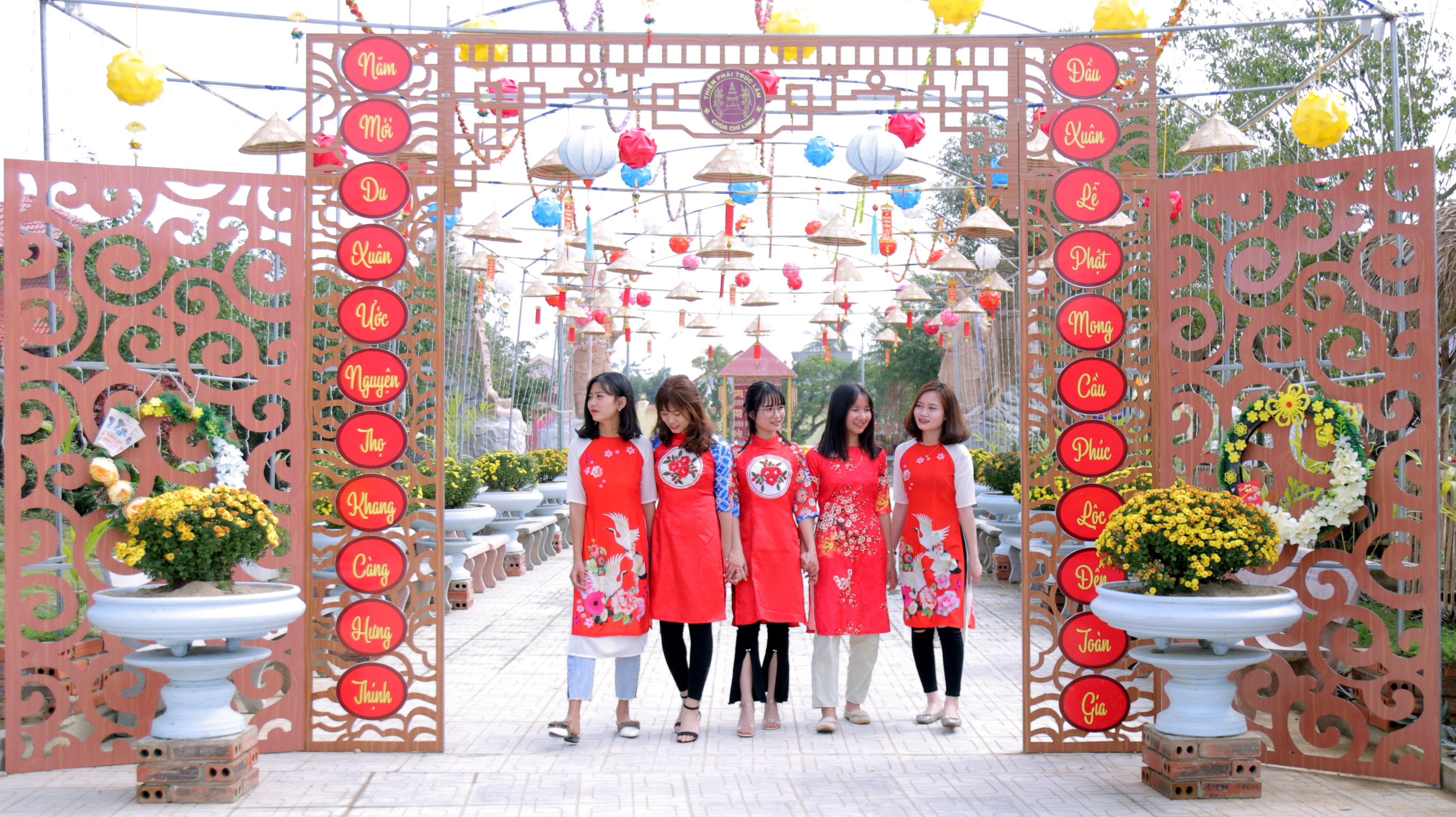 Trước Tết mấy tuần, chùa đã bắt tay vào trang hoàng tôn tạo cảnh quan với nhiều công trình mang tính thẩm mỹ cao