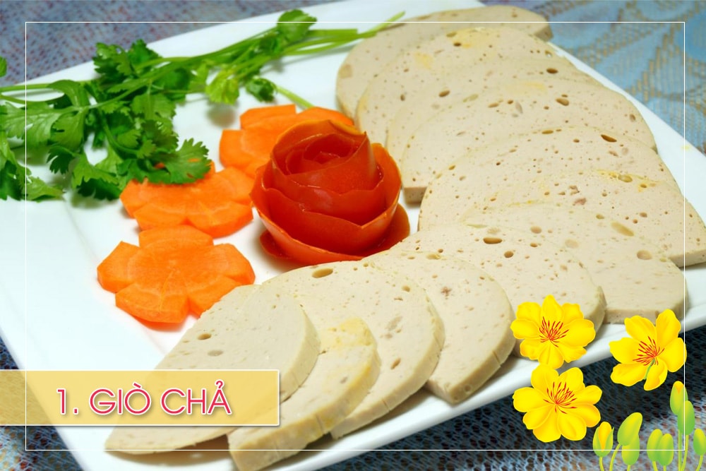 Giò chả, giò thủ, giò me…là những món ăn chứa một lượng calo rất lớn, mỗi 100g giò ứng với 600calo. Ăn liên tục trong 1 tuần có thể khiến bạn tăng đến 1-1,5kg, chưa kể năng lượng từ những món ăn khác trong ngày Tết.