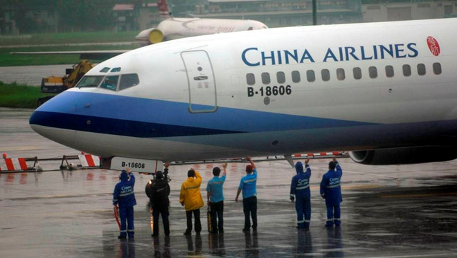 China Airlines đang gặp trục trặc vì phi công từ chối vào buồng lái /// Reuters