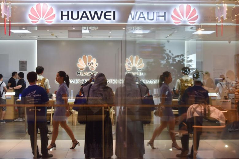 Ngoại trưởng Mỹ Pompeo cảnh báo các đồng minh Trung Âu cần cắt đứt quan hệ với tập đoàn Huawei của Trung Quốc. Ảnh: Strait Times