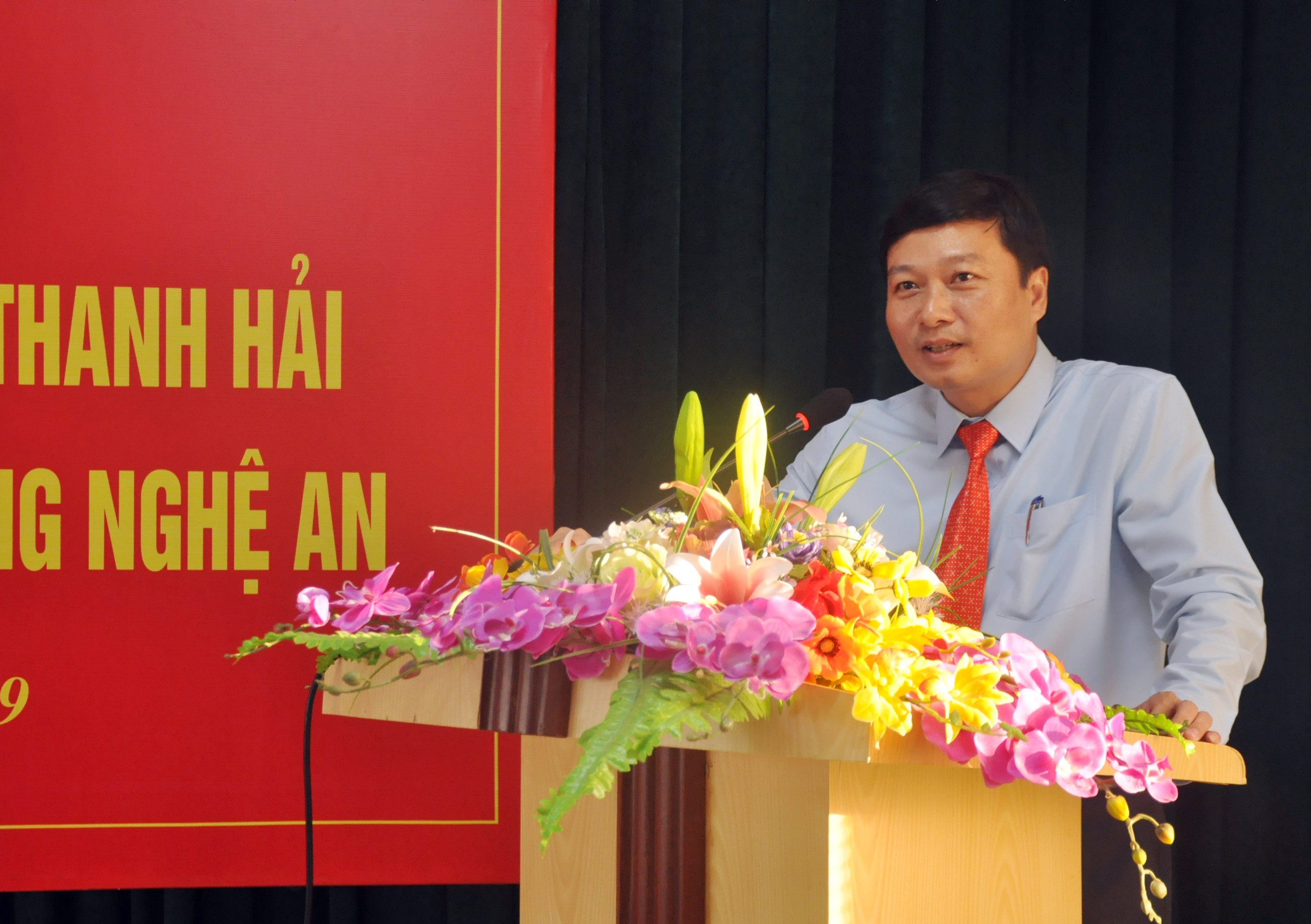 Đồng chí Lê Hồng Vinh phát biểu giao nhiệm vụ cho tân giám đốc Sở Công thương. Ảnh: Việt Phương