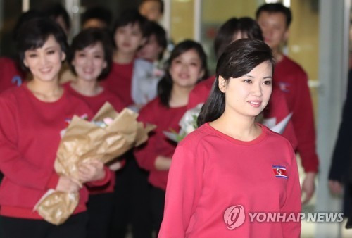 Nữ ca sĩ đã kết hôn với một sĩ quan Triều Tiên mà cô quen biết từ nhỏ, theo truyền thông Nhật Bản đưa tin.