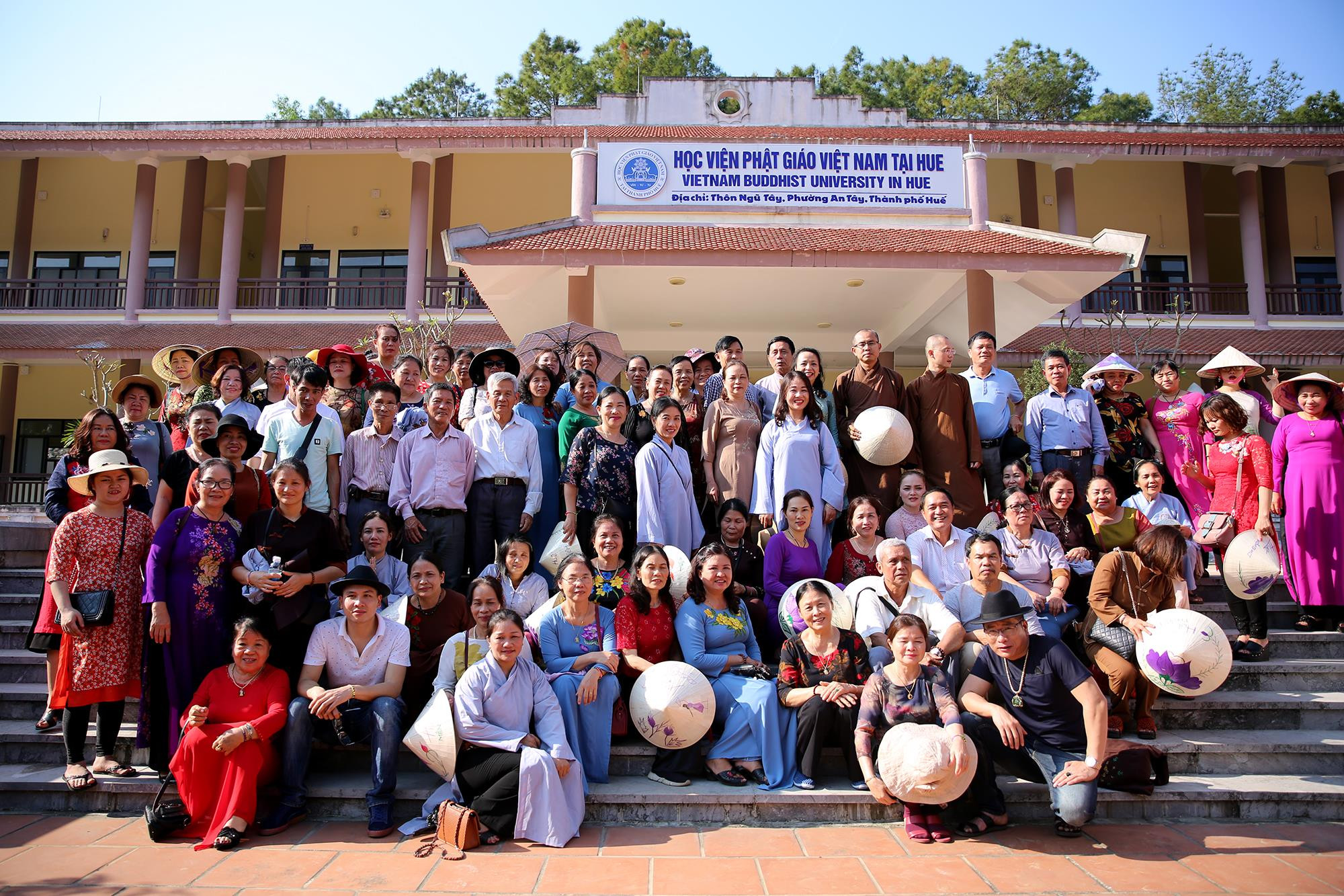 Trong suốt 20 năm qua, Học viện phật giáo Việt Nam tại Huế đã đào tạo được 9 khóa với hơn 1000 Tăng Ni sinh tốt nghiệp cử nhân Phật học. Có 30 Tăng Ni sinh xuất thân từ Học viện hiện đã tốt nghiệp Tiến sỹ Phật học; phần lớn các Tăng Ni sinh tốt nghiệp tại Học viện hiện đang hoằng pháp, đảm trách các phật sự trọng yếu tại  các Ban, Viện Trung ương, tại các địa phương trong cả nước cũng như nước ngoài.    