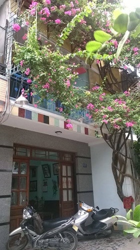 Bí mật căn nhà lạ nhất Việt Nam: Giá 70 triệu đổi biệt thự Quận 1 - Sài Gòn