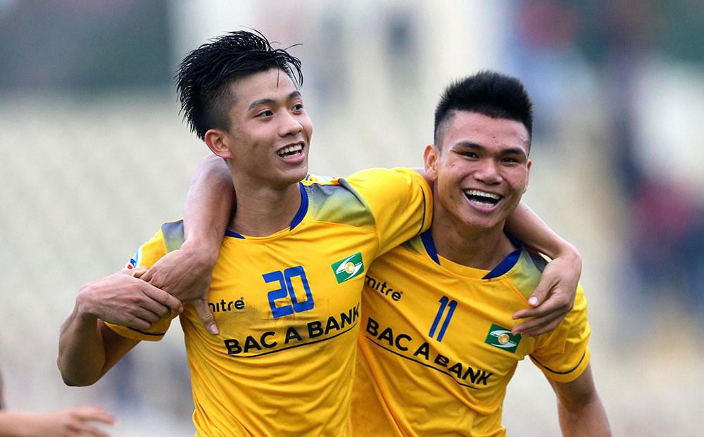 Phan Văn Đức và Phạm Xuân Mạnh (sinh năm 1996) đã quá tuổi U23 tham dự giải đấu sắp tới. Ảnh: Quang Minh