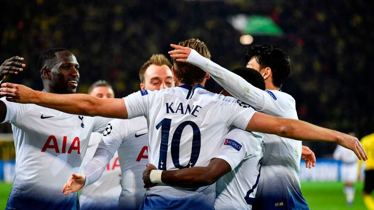 Niềm vui của các cầu thủ Tottenham khi dành  vé vào tứ kết Champions League 2018 - 2019. Nguôn: Getty