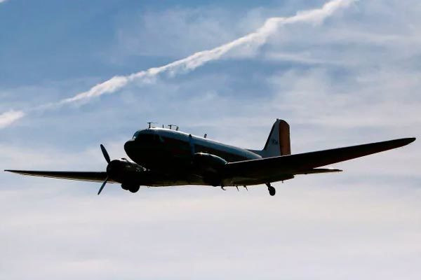 Một chiếc máy bay chở khách Douglas DC-3. Ảnh: CBC