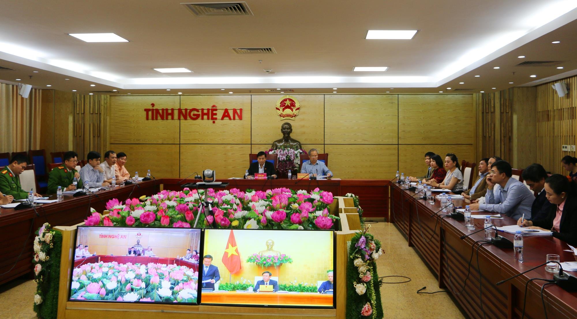 Toàn cảnh Hội nghị trực tuyến về Tổng điều tra dân số và nhà ở tại điểm cầu Nghệ An. Ảnh: Nguyễn Hải