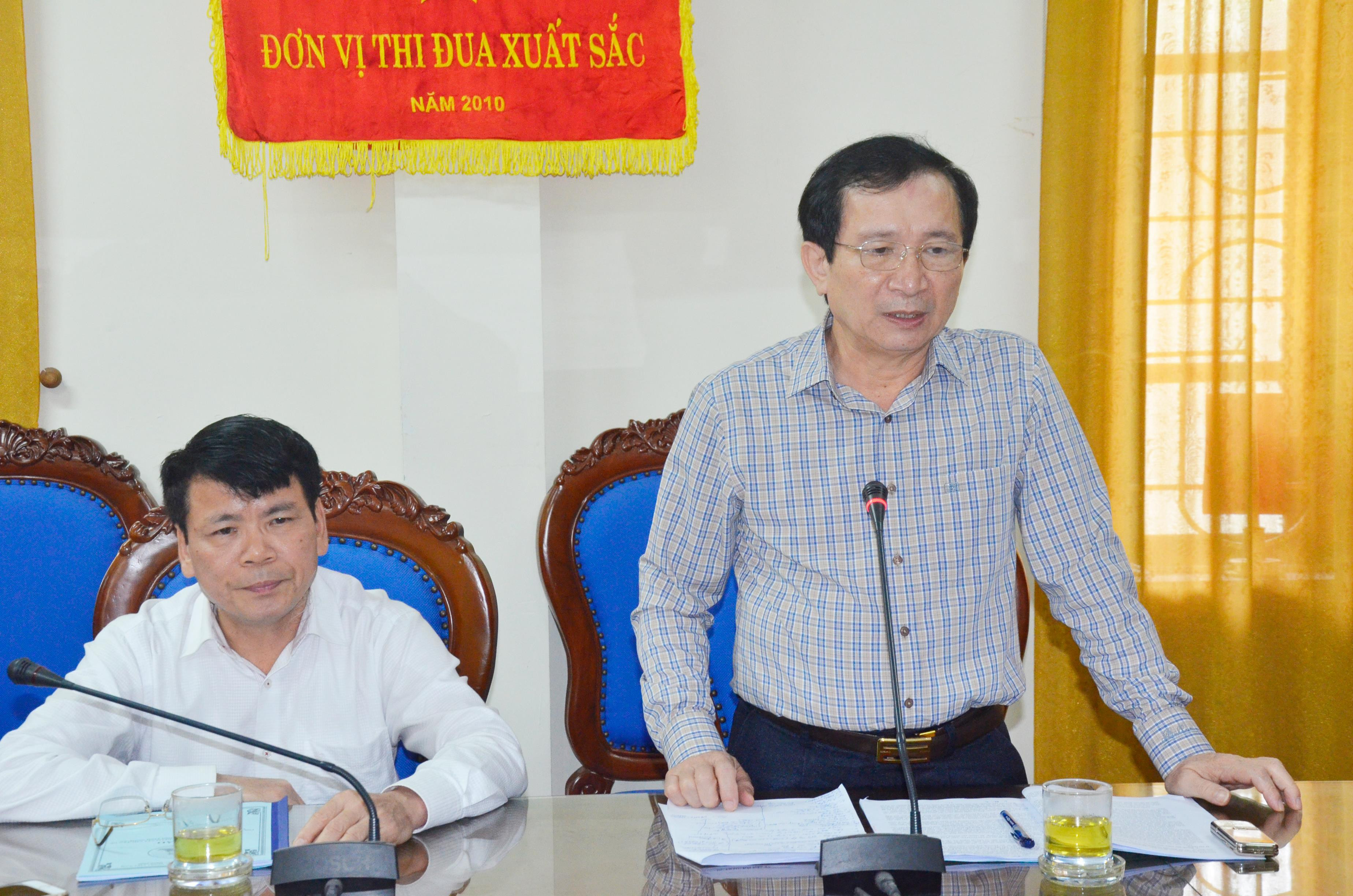 Phó Chủ tịch UBND tỉnh Đinh Viết Hồng cho rằng bảo vệ phát triển rừng theo hướng nâng cao chất lượng rừng, theo hướng phát triển hệ sinh thái, xuất khẩu các sản phẩm từ chế biến gỗ. Ảnh: Thanh Lê