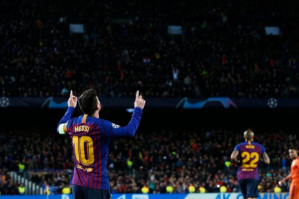 Messi trở thành cầu thủ chuyền bóng hay nhất châu Âu.