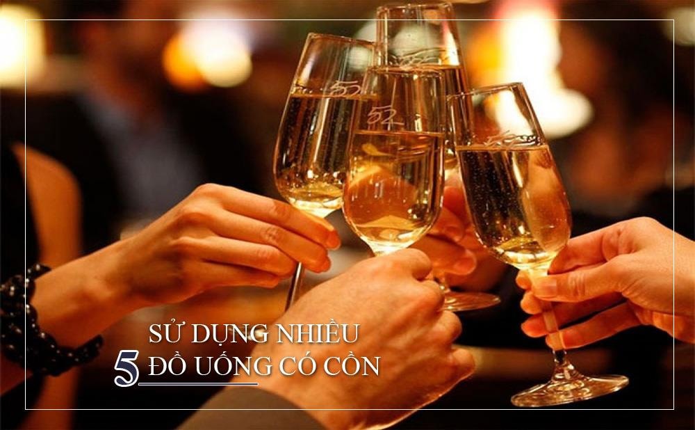 Uống  nhiều chất cồn như rượu, bia... thường xuyên có thể rất xấu cho sức khỏe. Cùng với các vấn đề tâm lý, nó có thể gây ra các vấn đề sinh lý nguy hiểm, bao gồm ung thư. Rượu có nhiều chất béo không lành mạnh, vì vậy nó có thể làm trầm trọng thêm các triệu chứng cholesterol cao ngay cả khi bạn tiêu thụ nó không thường xuyên.