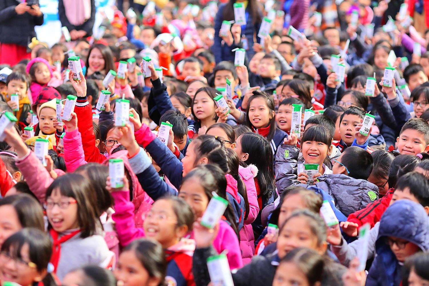 Sau 2 tháng Chương trình Sữa học đường của Hà Nội chính thức triển khai tại các trường mầm non, tiểu học trên địa bàn thành phố đã có trên 87% học sinh đăng ký tham gia chương trình. Ảnh: P.V
