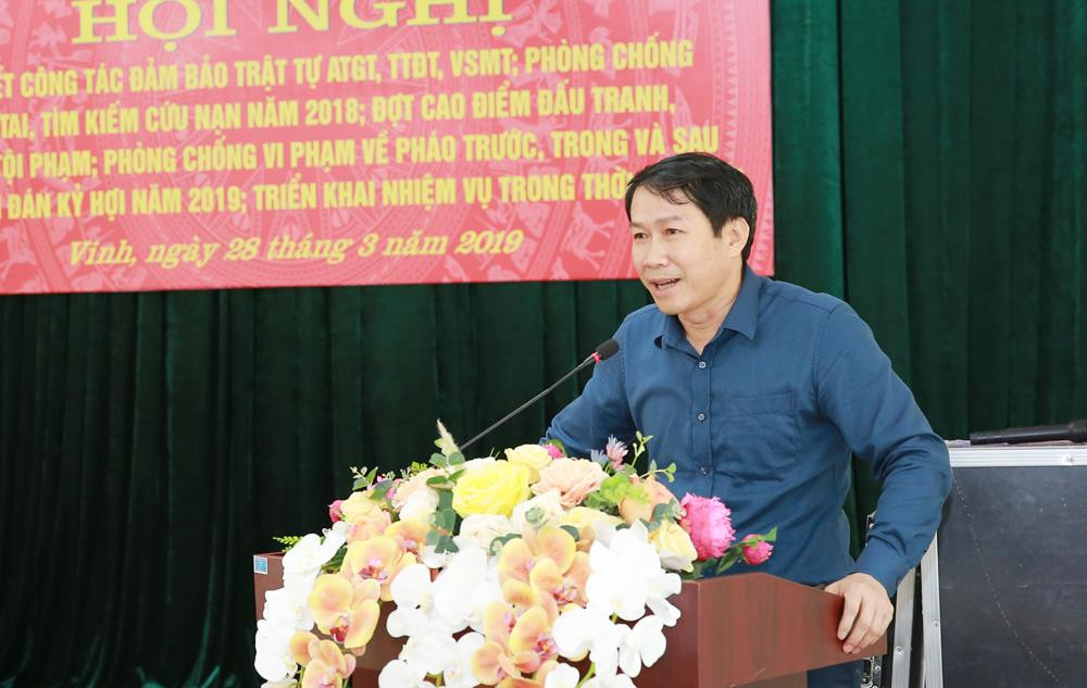Ông Lê Sỹ Chiến - Phó Chủ tịch UBND Thành phố Vinh kết luận hội nghị. Ảnh: Lâm Tùng
