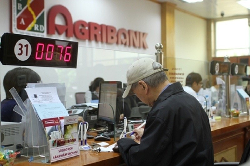 Hoạt động giao dịch tại ngân hàng Agribank